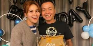 Wendi Cagur Sindir Ayah Rozak Pakai Perhiasan Mentereng