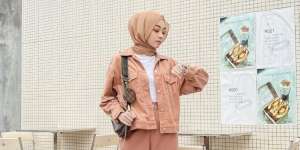 Pilihan Baju Buat Hijabers Saat Mau Vaksinasi ala Selebgram Meirani