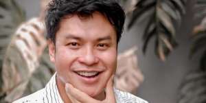4 Ciri Khas Hasil Riasan Ryan Ogilvy