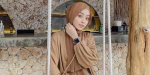 Referensi OOTD Nuansa Pastel Selebgram Meirani Amalia