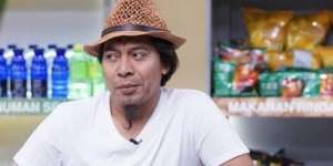 Beranjak Dewasa, 4 Potret Anak Kembar Komedian Komeng
