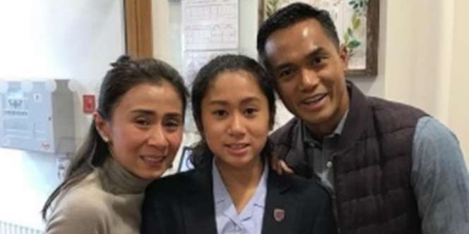 6 Momen Kelulusan Putri Anindya Bakrie di SMA Top Inggris