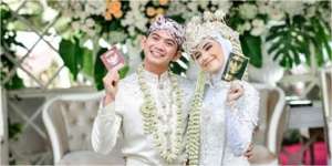 Rizki DA dan Nadya Mustika Rayakan Ulang Tahun Pernikahan, Netizen Baper