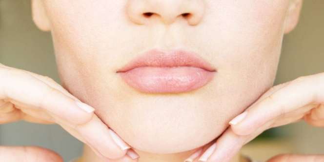 Coba Gerakan Senam Wajah untuk Hilangkan Double Chin