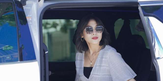 Foto Pamer Kekayaan Disangsikan, Selebgram Candra Dewi Bongkar Sumber Kekayaan