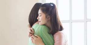 Remaja Putri Kerap Insecure, Ini yang Penting Dilakukan Orangtua