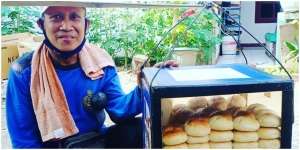 Cuma Dijual Rp1.000, Kelezatan Roti Bapak Penjual Ini Bikin Heboh Twitter