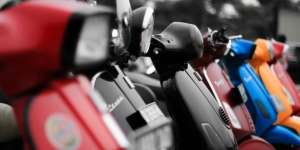 Gihza Paturusi dan Cerita Komunitas Penggemar Oprek & Geber Vespa Matic