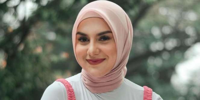 3 Tutorial Kerudung Simpel Versi Irish Bella