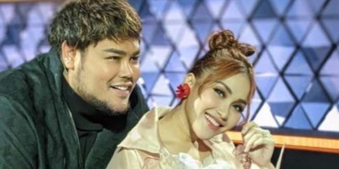 Joget Bareng Ayu Ting Ting, Gaya Ivan Gunawan Disorot