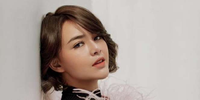 Foto Sedih Amanda Manopo Kenang Masa Kecil Bersama Mendiang Ibu