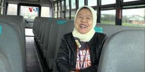 Wanita Indonesia Jadi Sopir Bus Sekolah di AS, Murid Kepo dengan Hijabnya