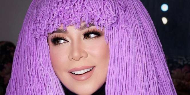 Tampil Cetar, Melly Goeslaw Dikira Syahrini