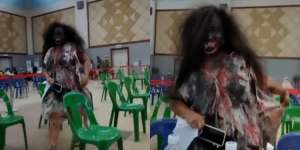 Peserta Vaksin Heboh, Sosok Berwajah Seram Datang Minta Disuntik