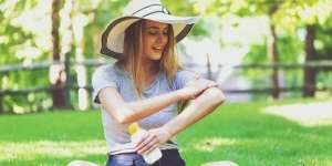 Cegah Kanker Kulit, Pakai Sunscreen Juga di Bagian Tubuh Ini