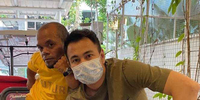 Bantah Endorse, Ini Penampakan Mobil Baru Ucok Baba yang Dibelikan Raffi Ahmad