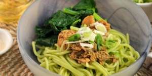 Resep Mi Ayam Hijau dari Bayam, Sehat Manjakan Lidah