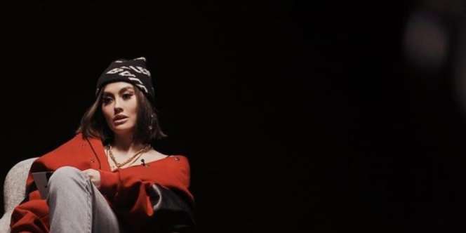 Ulang Tahun, Wajah Ibu Agnez Mo Jadi Sorotan