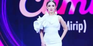 8 Potret Zaskia Gotik Sebelum Terkenal hingga Tenar