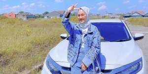Baru 24 Tahun, Selebgram Hijab Ini Bisa Beli Rumah & Juragan 52 Pintu Kos