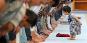 Masya Allah, Momen Meninggal di Akhir Sholat Sunah Qabla Subuh