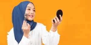 Makeup Bangkitkan Mood untuk Jalani Aktivitas di Rumah