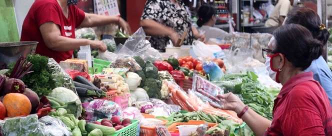 Pengunjung Pasar Tradisional Tak Perlu Tunjukan Sertifikat Vaksin Covid-19