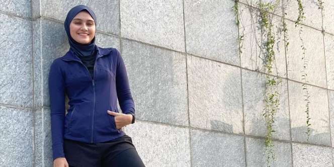 Jump Challenge ala ZeeZee Shahab Bikin Tubuh Kencang