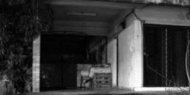 Lewat Depan Rumah Kosong Tengah Malam Tubuh Terasa Berat, Rupanya Ada Yang Ikut