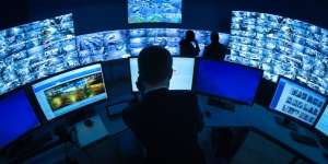 Selama WFH, Perusahaan Ini Minta Karyawan Pasang CCTV di Dalam Rumah