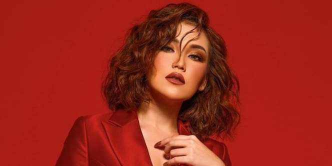 Tangis Ruben Onsu Beber `Kebohongan` Ayu Ting Ting di Layar TV