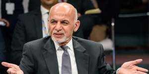 Dituduh Bawa Uang 4 Mobil Saat Kabur, Ashraf Ghani: Saya hanya Pakai Rompi