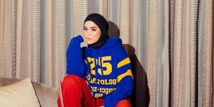 Sontek Gaya Busana Sporty Hingga Kasual Sivia Azizah