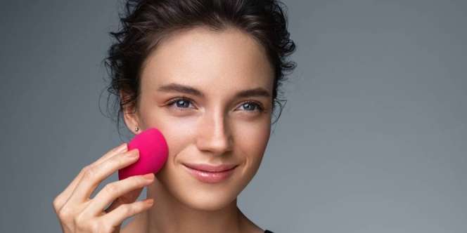 Bersihkan Beauty Blender Andalan, Jangan Sampai Kulit Bermasalah