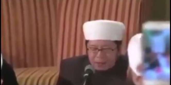 Masya Allah, Ustaz Ini Bershalawat dengan Merdu dalam Bahasa Jepang