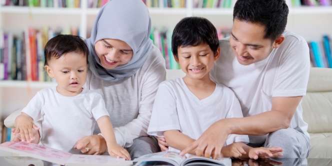 Menjadi Birokrat Sukses, Keluarga Tetap Nomer Satu