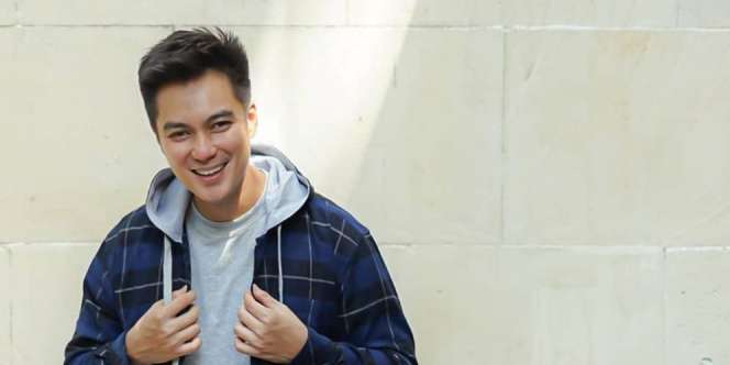 Momen Haru Baim Wong Beri Uang Pemuda Penyandang Disabilitas