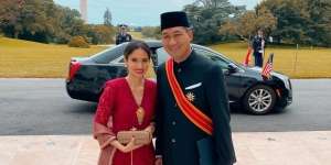 Potret Adu Gaya Istri Para Menteri Saat Kenakan Kebaya