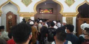 Khotbah Tak Kunjung Dilanjut, Khatib Sholat Jumat Wafat Saat Duduk di Waktu Jeda
