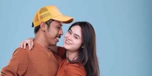 4 Potret Sosok Sebenarnya Istri Asli Mas Purnomo Tukang Ojek Pengkolan