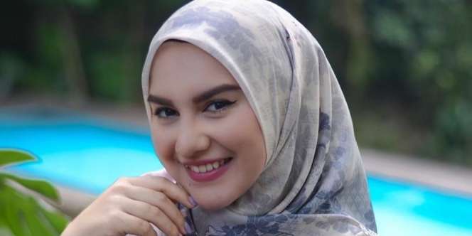 Heboh Penampilan Irish Bella Tanpa Makeup