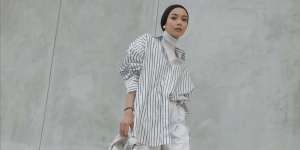 OOTD Stripes ala Vira Tandia, Bikin Badan Terkesan Ramping