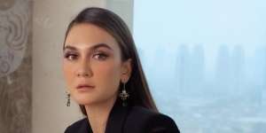 Kembaran dengan Nagita, Harga Tote Bag Luna Maya Jadi Sorotan