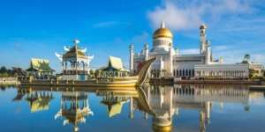 Dibayar Pakai Dolar, Ternyata Segini Besaran Gaji TKI di Brunei Darussalam