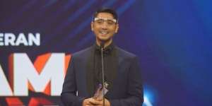 Fans Kecewa, Arya Saloka Tak Sebut Nama Istri Saat Menang Penghargaan