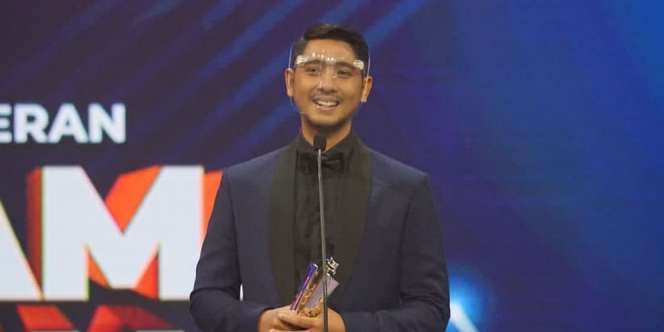Fans Kecewa, Arya Saloka Tak Sebut Nama Istri Saat Menang Penghargaan