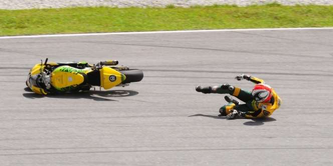 4 Teknik Kurangi Risiko Cedera Parah saat Jatuh dari Motor