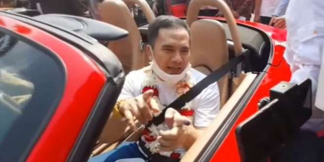Detik-detik Saipul Jamil Bebas dari Penjara: Disambut Meriah, Mau Mandi di Laut