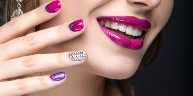 Warna dan Model Nail Art Hits di 2021
