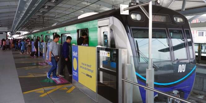 Mulai Hari Ini Jam Operasional MRT Diperpanjang Hingga 9.30 Malam